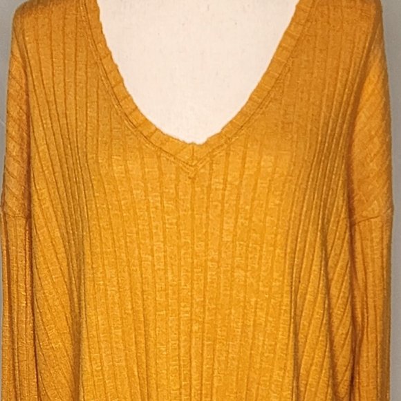 Urban Outfitters Out from Under Mustard Yellow Oversized Sweater Size S - Picture 3 of 8
